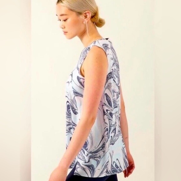 NWOT Athleta Refined Zephyr Grey and Blue Swirl Tank Size S Sku#104 - Picture 3 of 7